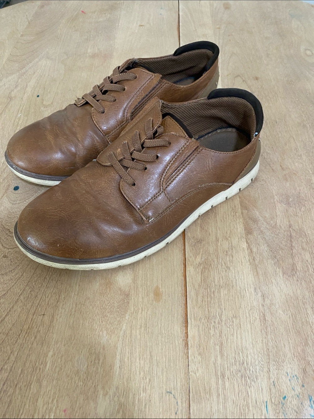 Boys Casual Lace-Up Shoes in Brown